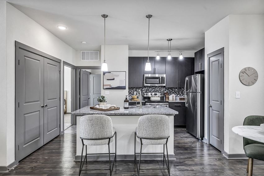 Axis Hamilton Apartments, 5039 Hamilton Wolfe Rd, San Antonio, TX